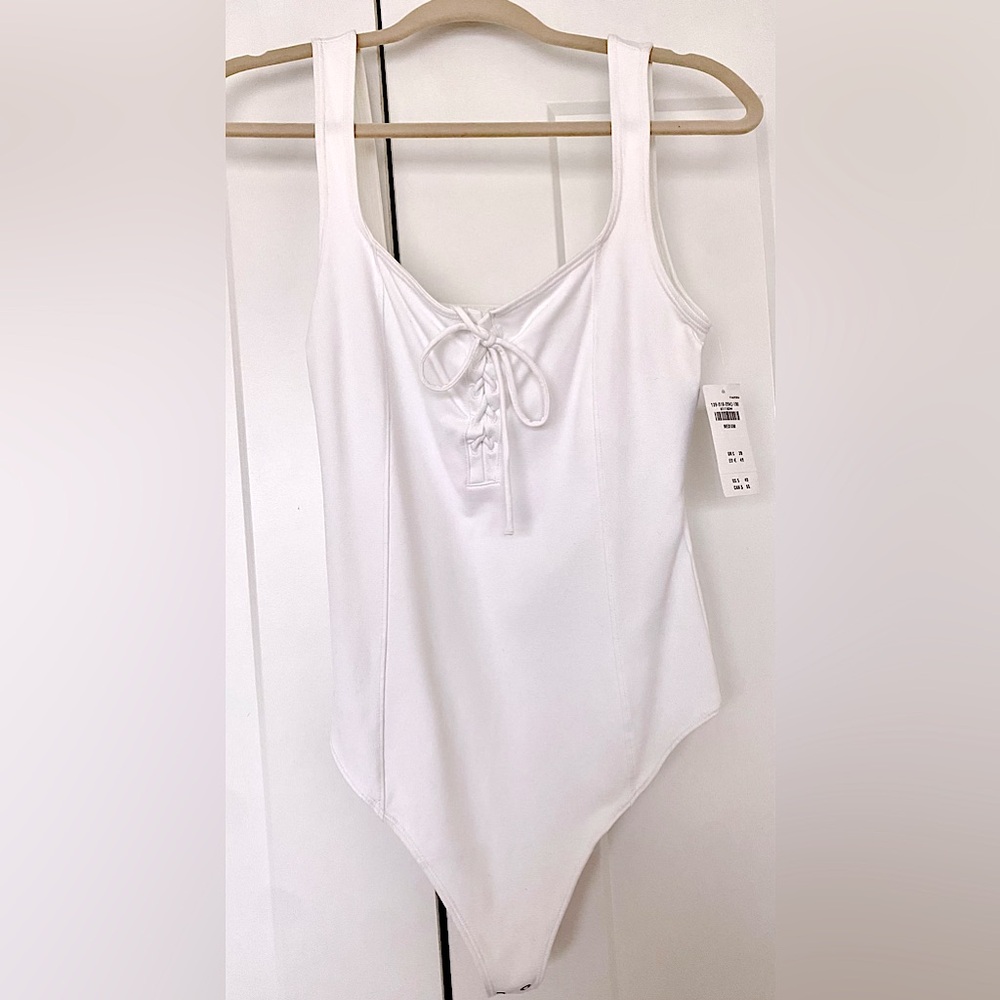 NWT Abercrombie & Fitch White Corset Seam Lace-up Bodysuit size Medium